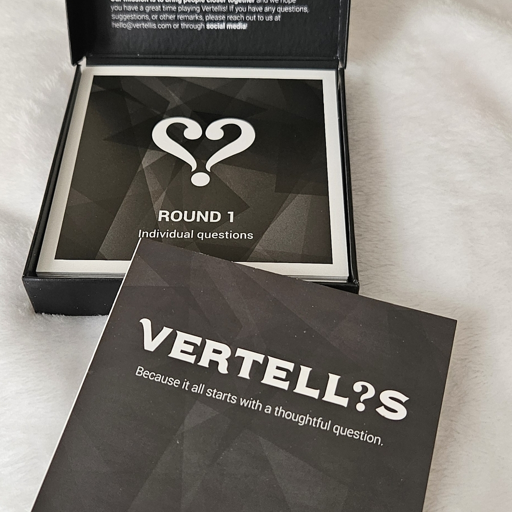 Vertellis Card Game.      #275